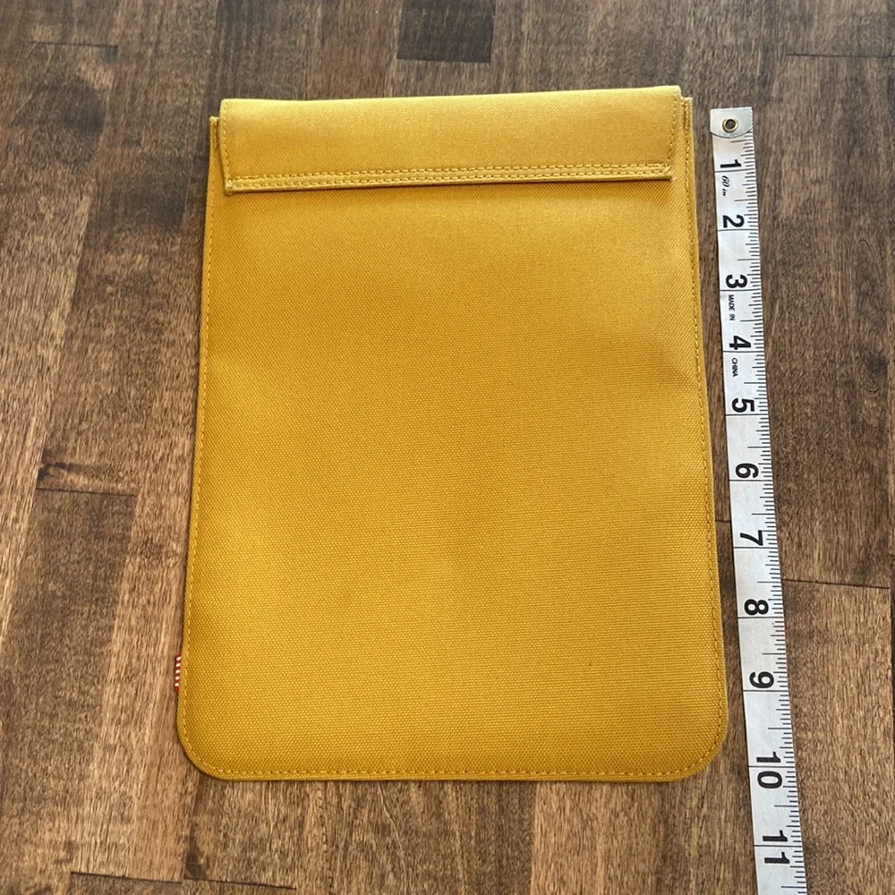 NWOT Herschel Supply Company Yellow Laptop Bag